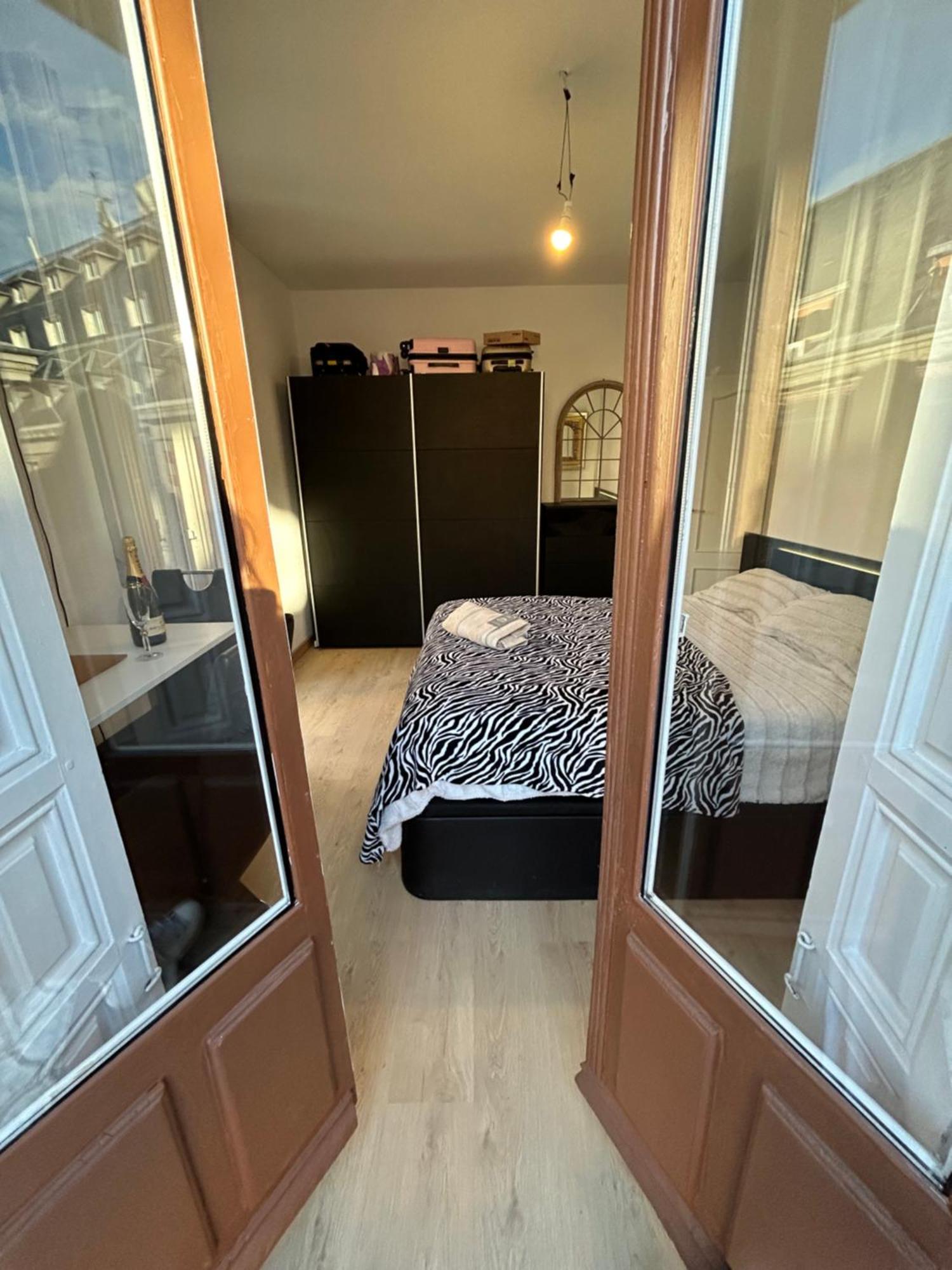 Room In Plaza Mayor Madrid Exterior photo